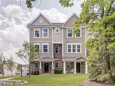 townhomes for sale in royal oak mi